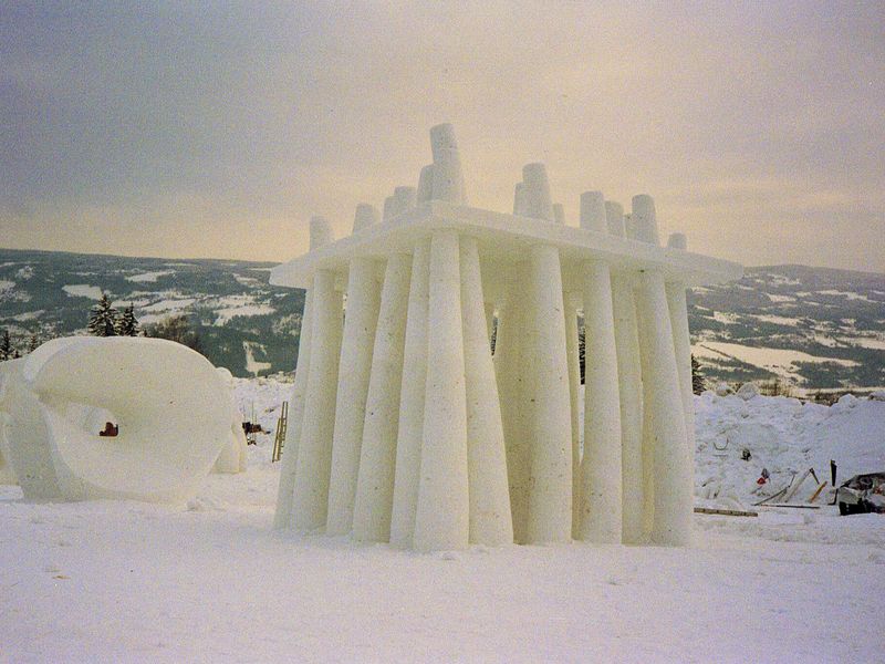 <b><i>Spring</i></b>, 1994, snow,  350x400x450 cm ,Lillehammer (Norway)