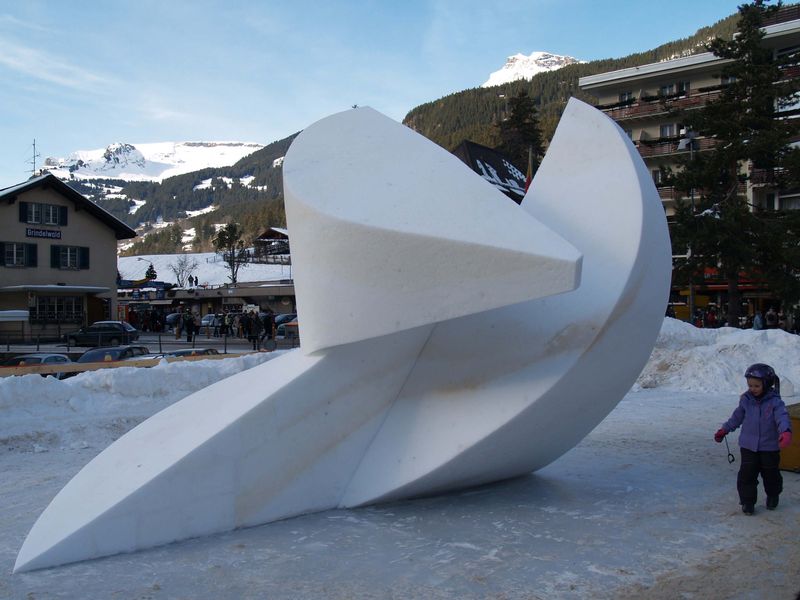 <b><i>Paarungen</i></b> , 2010, snow, ø 350 cm, Grindelwald (Switserland)