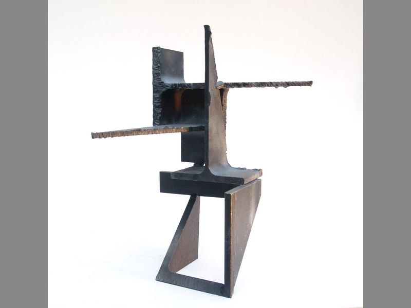 <b><i>Ode aan de Vries Robbe</i></b>,2008  Model,staal, 20x20x20 cm